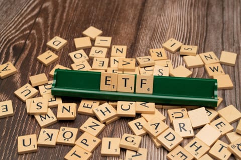 Hedge Fund AUM at StanChart Surges 5x as HNW Clients Lift